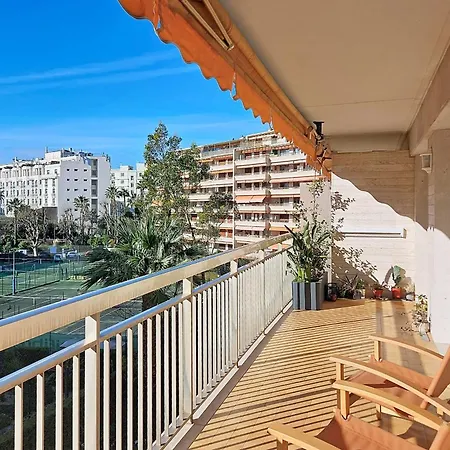 Agence Henri Camille-wios- 2 Grande Terrasse Vue *
