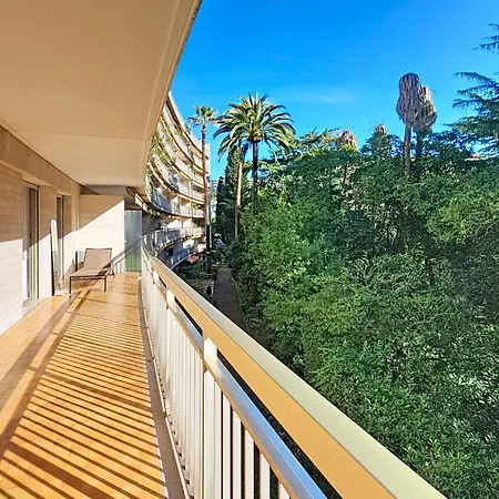 Hébergement de vacances Agence Henri Camille-wios- 2 Grande Terrasse Vue Cannes